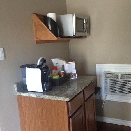 My Friends Inn Manitoulin Manitowaning Chambre photo