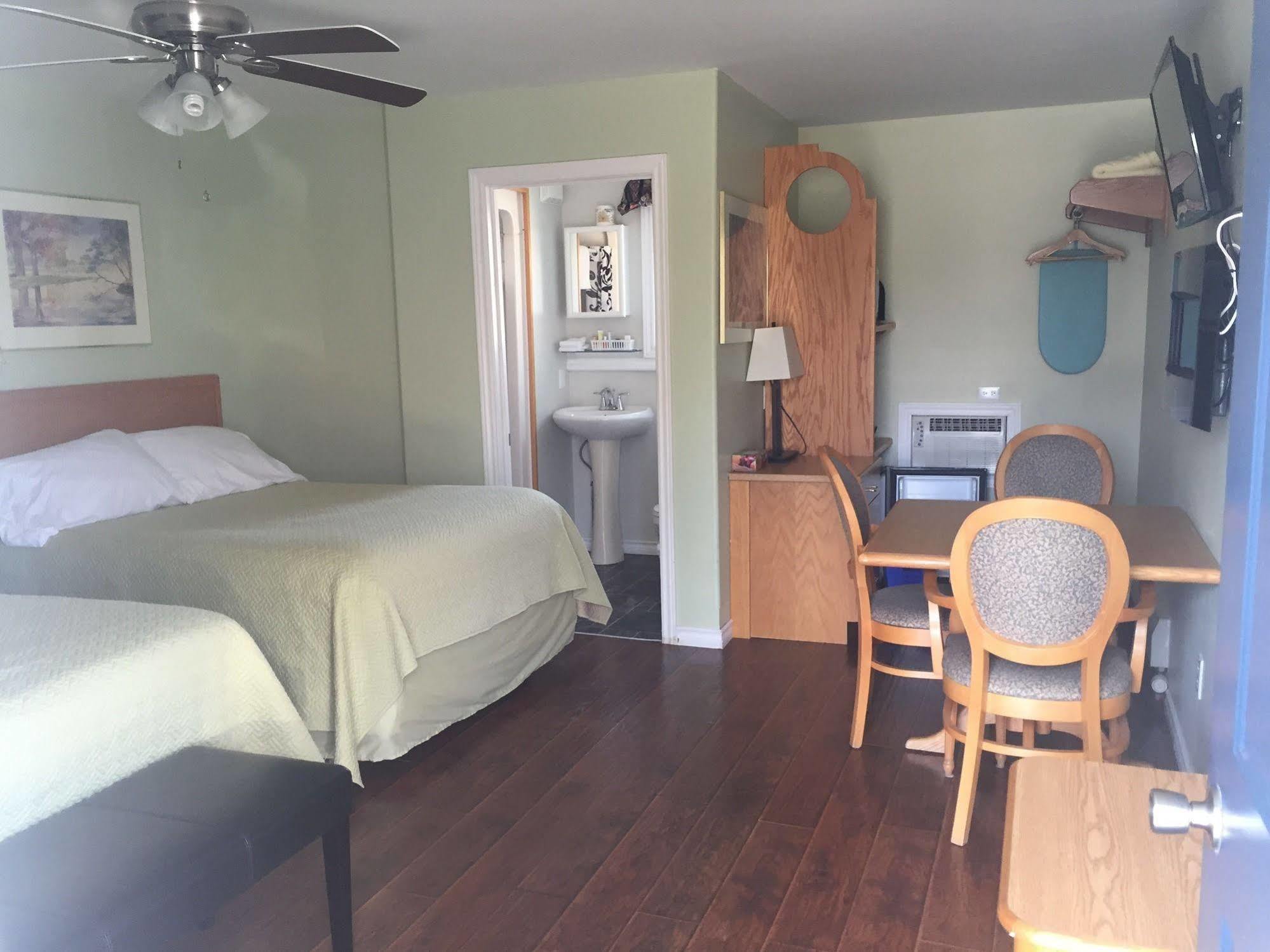 My Friends Inn Manitoulin Manitowaning Extérieur photo